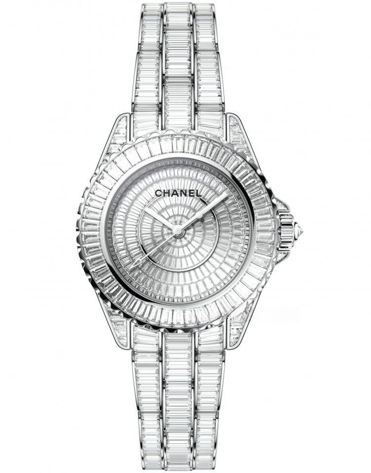 CHANEL H6816 J12
