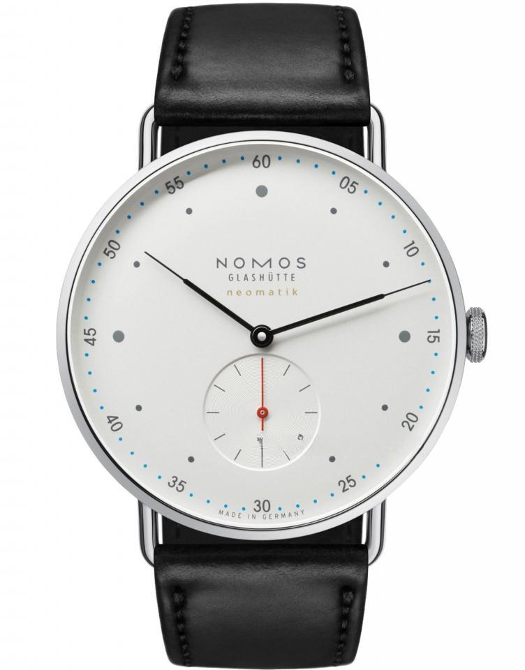 NOMOS 1113 AT WORK