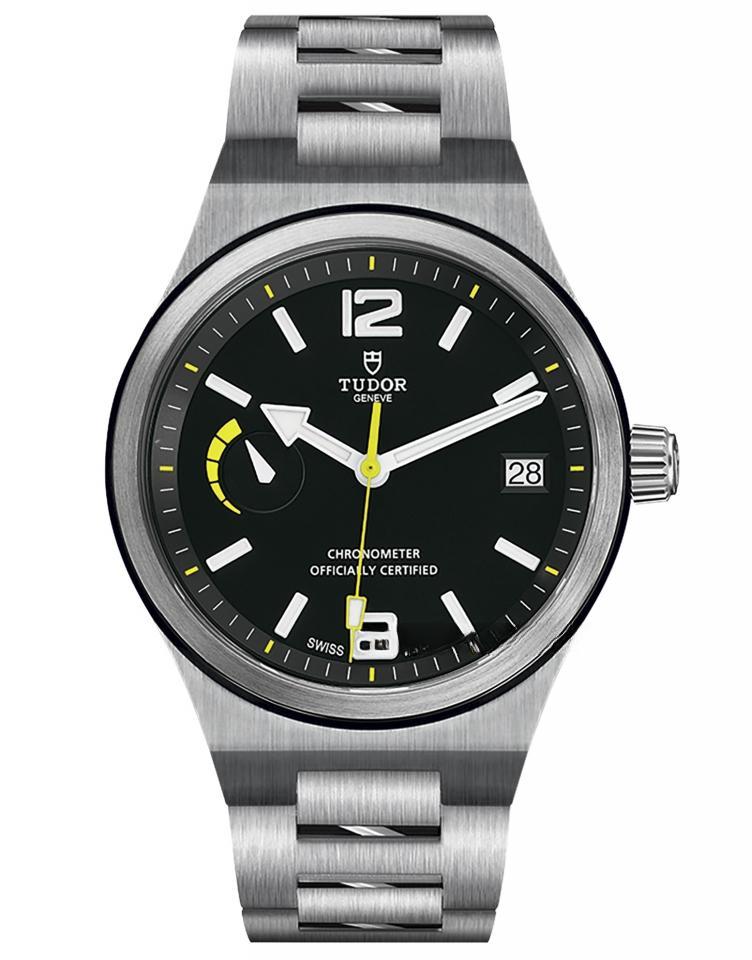 TUDOR M91210N-0001 NORTH FLAG